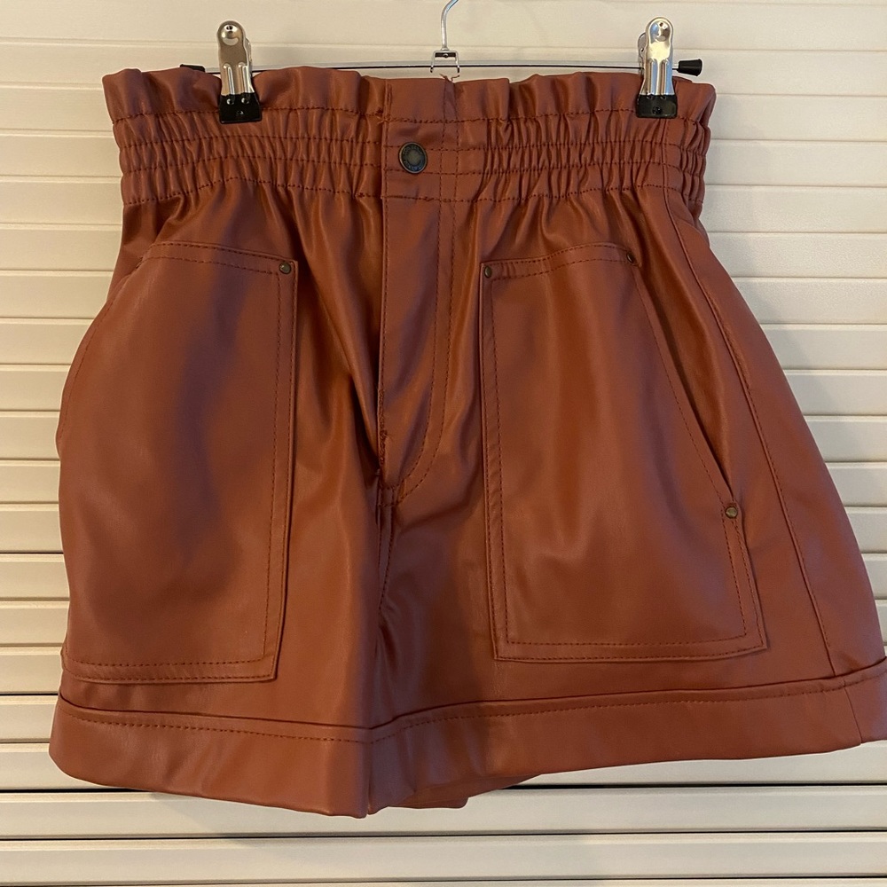 ZARA - Leather Shorts